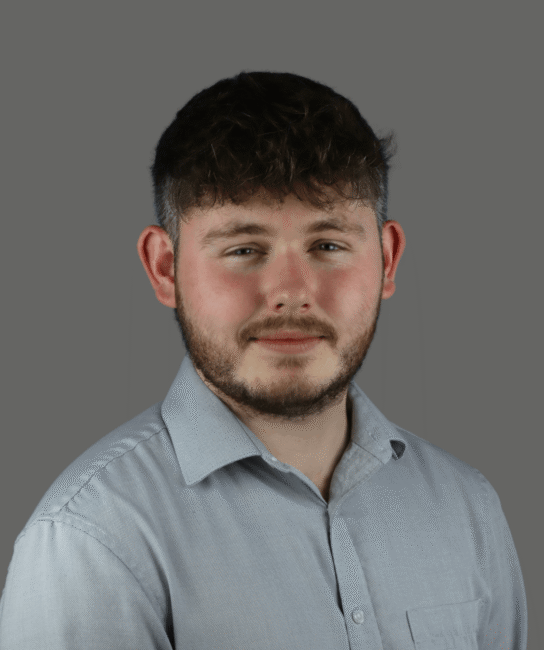 Theo Harries-Kendall, Legal Assistant